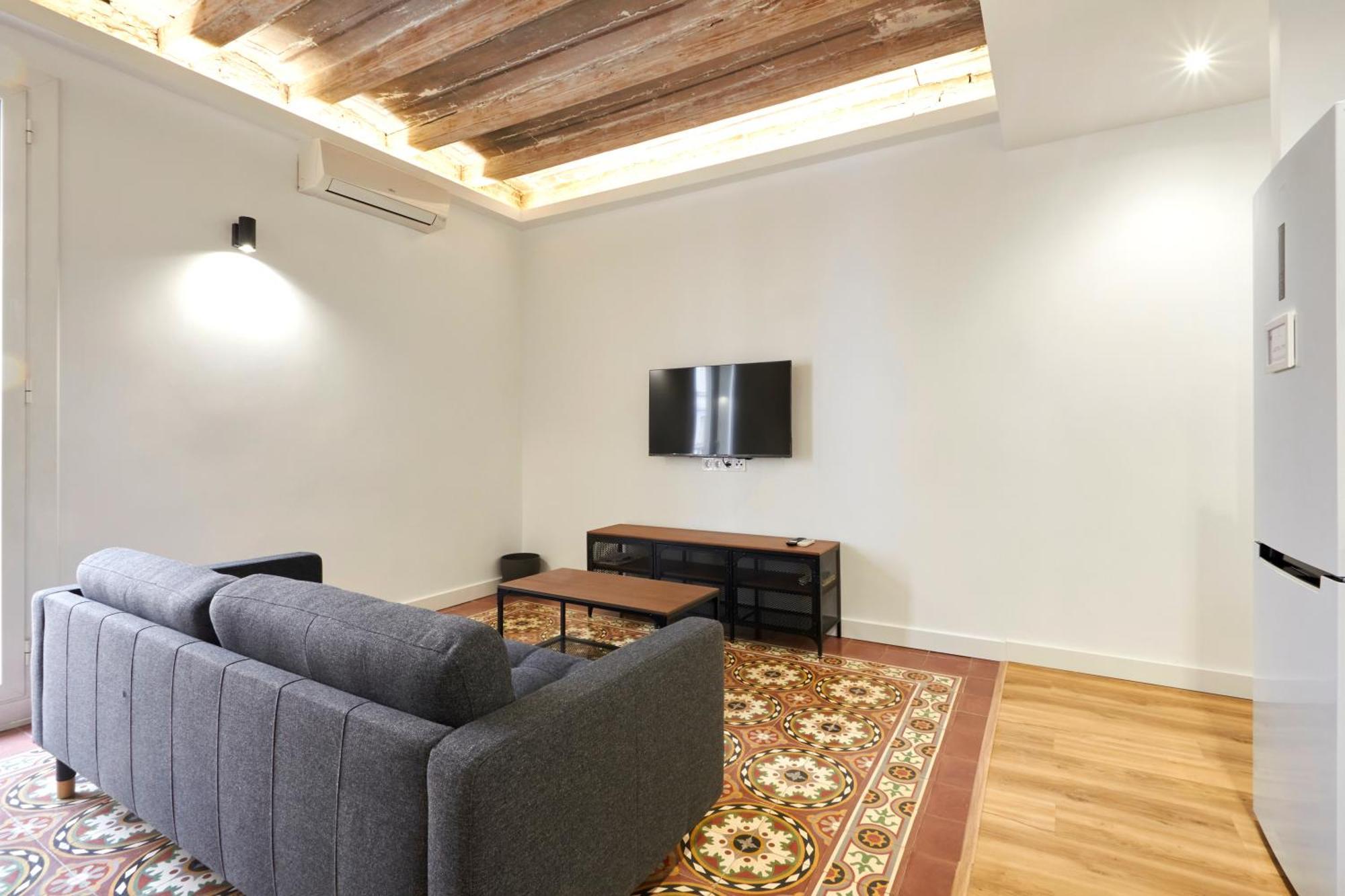 Comfortable Apartment Next To Apolo Theater Barcelona Exterior photo